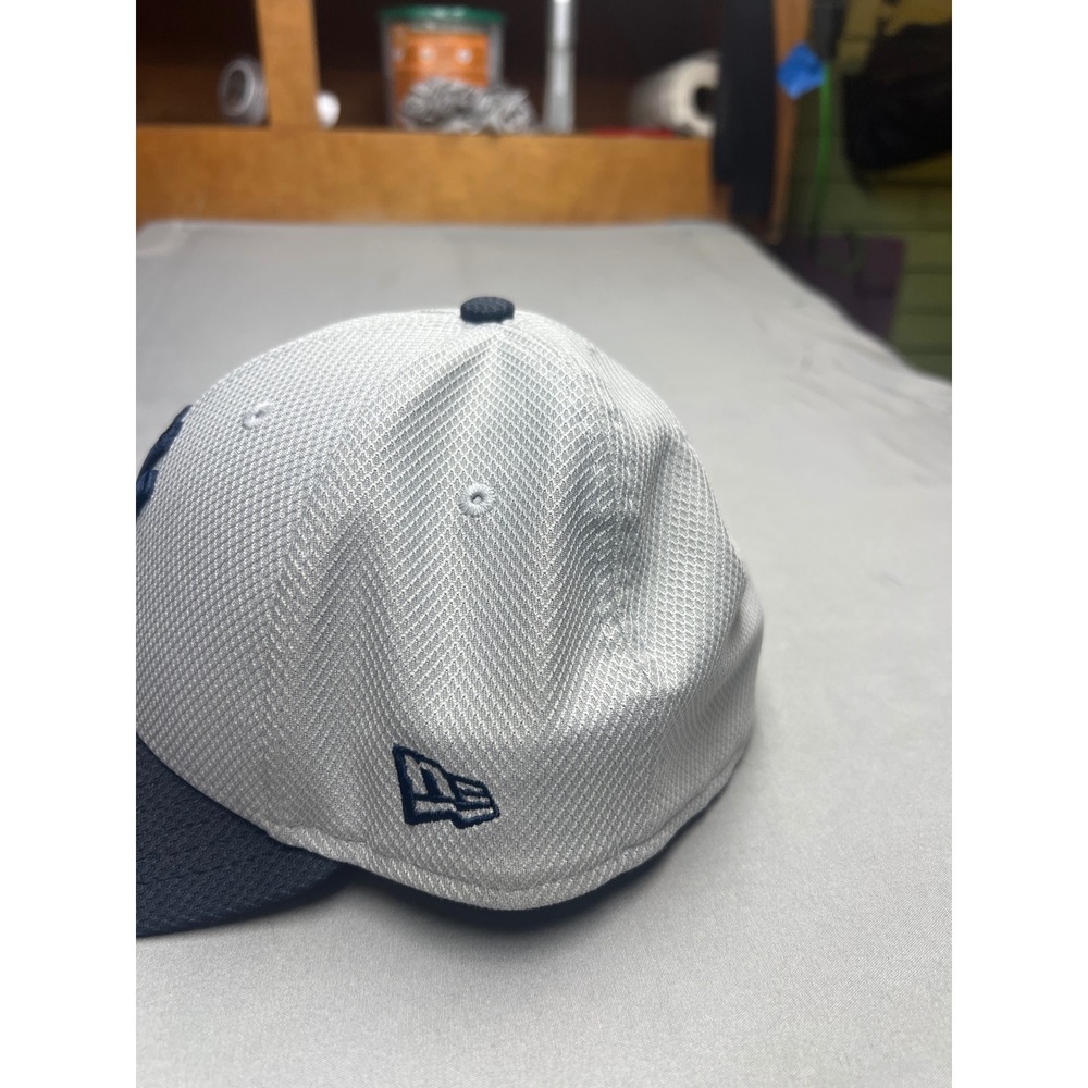 New Era 59FIFTY New York Yankees 2017 Spring Training Hat Grey Navy Size 8 - Picture 2 of 4